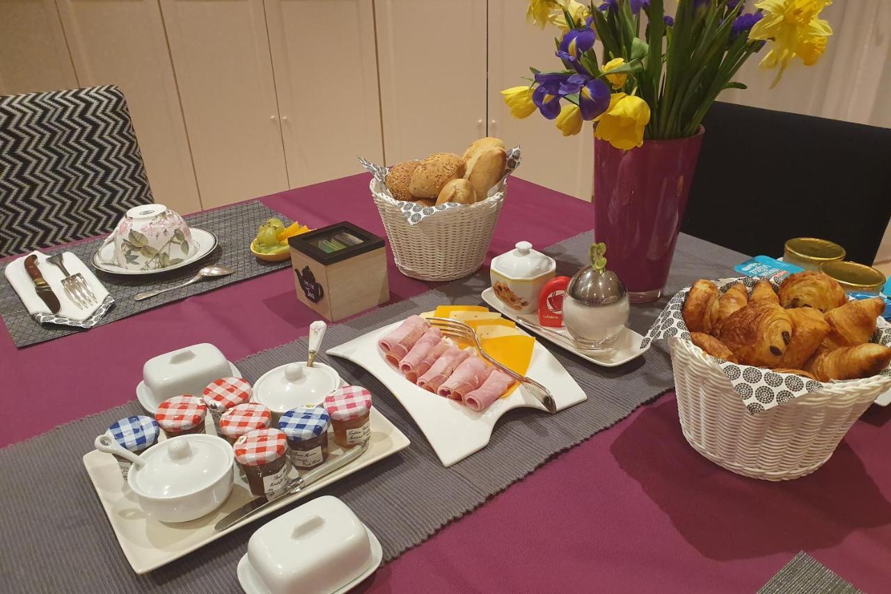 Les Centauris Acomodação com café da manhã Pléguien Exterior foto